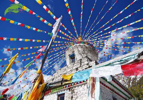 Cờ cầu nguyện Lungta – một trong những nét văn hóa Tây Tạng